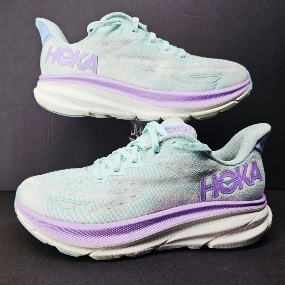 Hoka Women 7.5 Comfy footwear